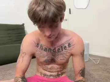 Chaturbate Adult Video Chat of prettyboyszn