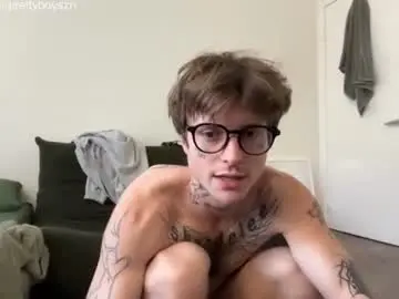 Chaturbate Best live sex cam show of prettyboyszn