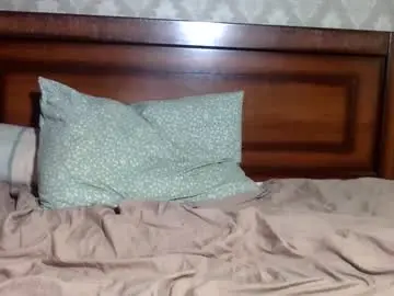 Chaturbate Live Porn of thepyngwieee