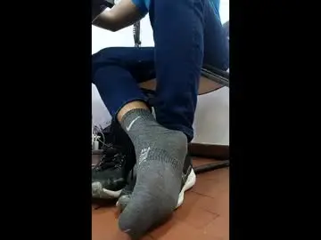 Chaturbate Free Live Porn of waltherfeet_