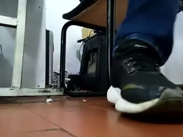 Chaturbate Sex Cam of waltherfeet_