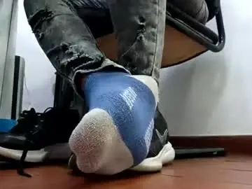 Chaturbate Free Live Porn of waltherfeet_