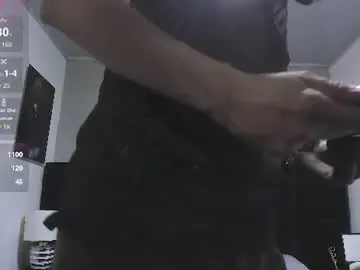Chaturbate Live Sex Cam of adam_walker_1