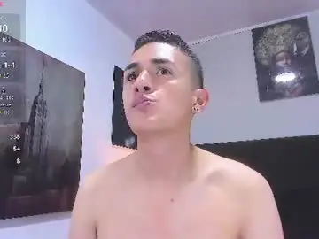 Chaturbate Live Sex Cam of adam_walker_1