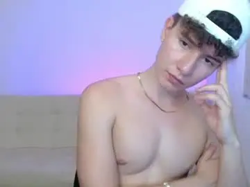 Chaturbate Nude Webcam of adrian_morelli