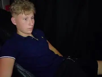 Chaturbate Live Porn of lildyl06