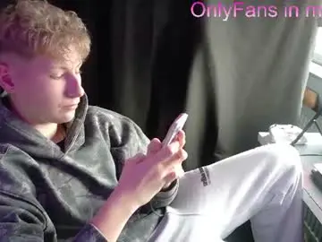 Chaturbate Sex Cam of lildyl06