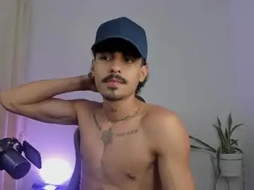 Chaturbate Sex Chat of lukeetaylor_