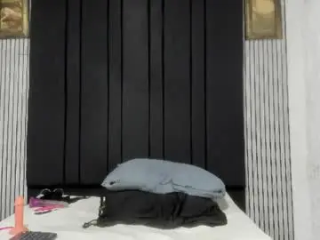 Chaturbate Adult Webcam of emily_collins69