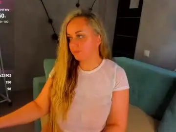 Chaturbate Live Sex Cam of sky_kuper
