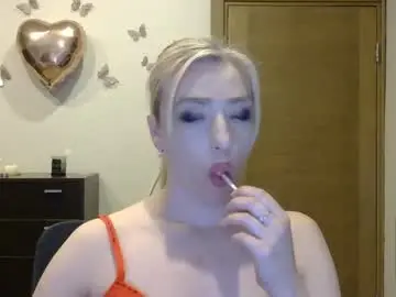 Chaturbate Live Sex Cam of wild_silk_desire