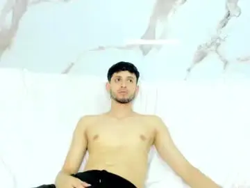 Chaturbate Live Sex of drake_and_zara