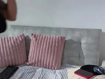 Chaturbate Nude Webcam of elodie222