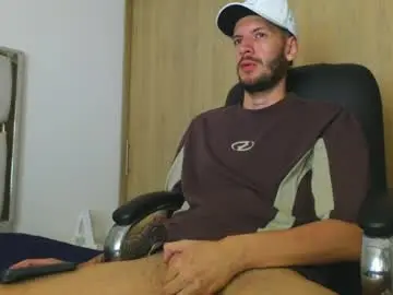 Chaturbate Free Porn Cam of max_tayloor