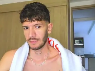 Chaturbate Live Sex Cam of max_tayloor