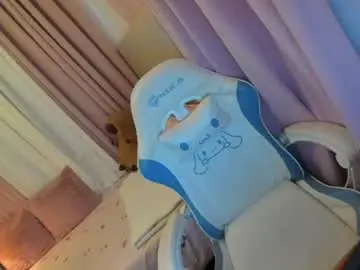 Chaturbate Live Sex Cam of wildkittytrans