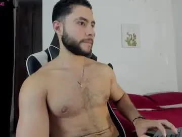 Chaturbate Live Sex Cam of bryan_oficials