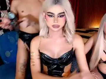 Chaturbate Live Sex Cam of ellahemperialts
