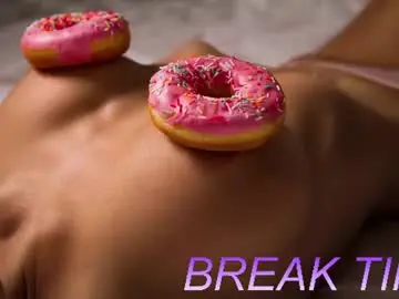 Chaturbate Free Porn Cam of magic_lilly