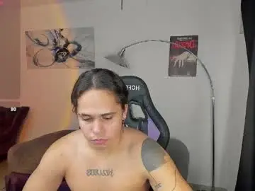 Chaturbate Nude Webcam of maximiliano_scoott_