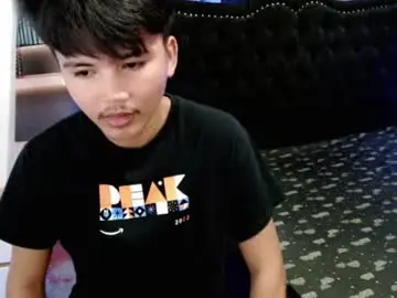 Chaturbate Live Sex Cam of yokai24