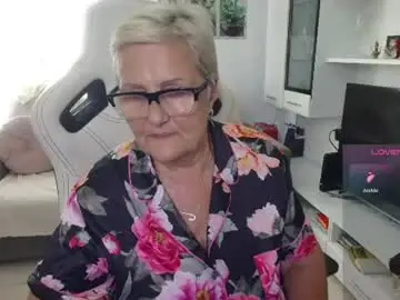 Chaturbate Live Sex Cam of selenna57