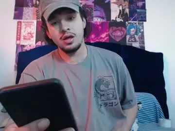 Chaturbate Live Sex Cam of zoren33