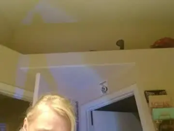 Chaturbate Free Porn Cam of braindeadbetty