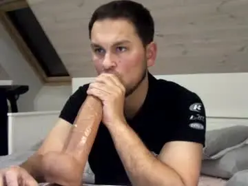 Chaturbate Nude Webcam of happycock_9inch