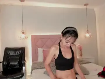 Chaturbate Nude Webcam of naughtymilf_xx