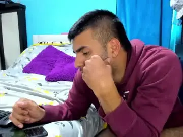 Chaturbate Live Sex Cam of scarletandryan28