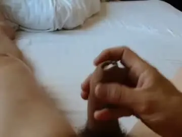 Chaturbate Live Sex Cam of underground33