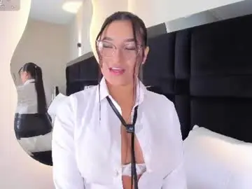 Chaturbate Watch Live Sex Cams of carolinelee_