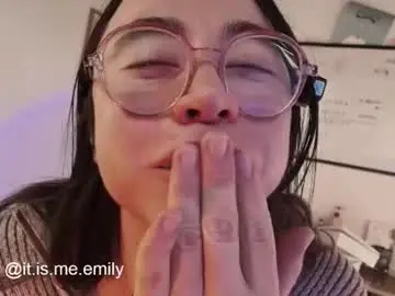 Chaturbate Sex Cam of emily_pearl_