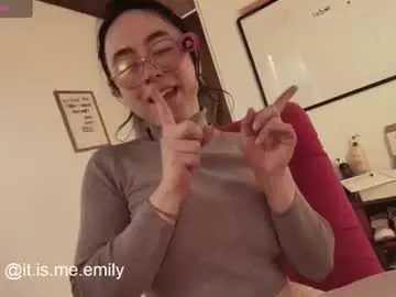 Chaturbate Live Porn of emily_pearl_