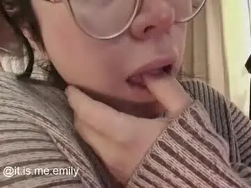 Chaturbate Adult Video Chat of emily_pearl_