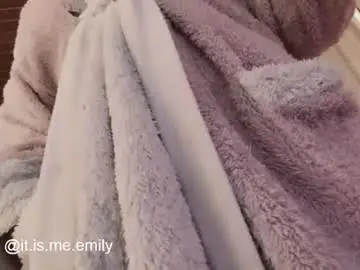 Chaturbate Adult Video Chat of emily_pearl_