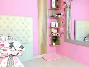 Chaturbate Live Sex Cam of kiitty_horny_
