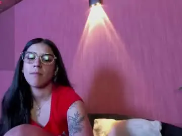 Chaturbate Best live sex cam show of xiiomara_vega