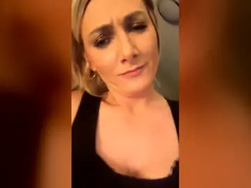 Chaturbate Sex Cam of queenbish90