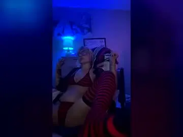 Chaturbate Live Sex of queenbish90