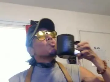 Chaturbate Adult Video Chat of spooky_the_bear1115__