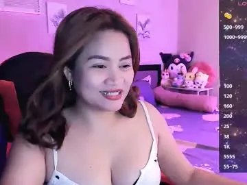 Chaturbate Live Sex Cam of elleelle123