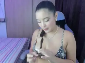 Chaturbate Adult Webcam of juli_santos_22