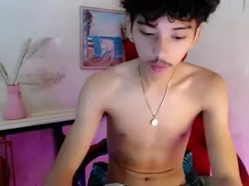Chaturbate Live Sex Cam of just_smilexxx
