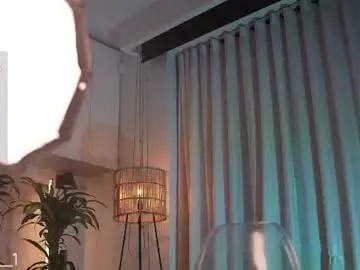 Chaturbate Free Live Porn of lau__1