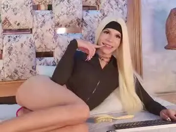 Chaturbate Live Sex Cam of scarlett_sm25