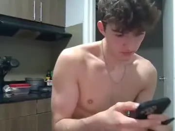 Chaturbate Free Live Porn of thedomman32