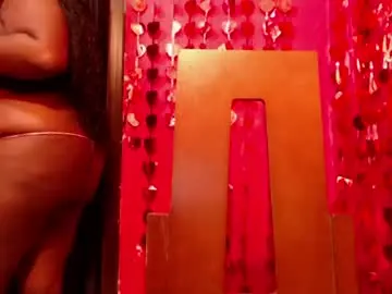 Chaturbate Best live sex cam show of tisha_brown1