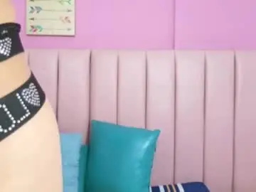 Chaturbate Live Sex Cam of ariilulpmar